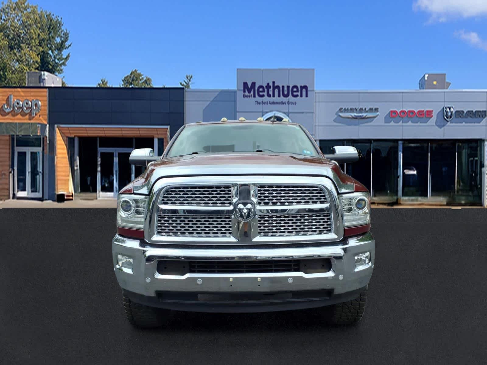 Used 2016 Delmonico Red Pearlcoat Ram Laramie image 2