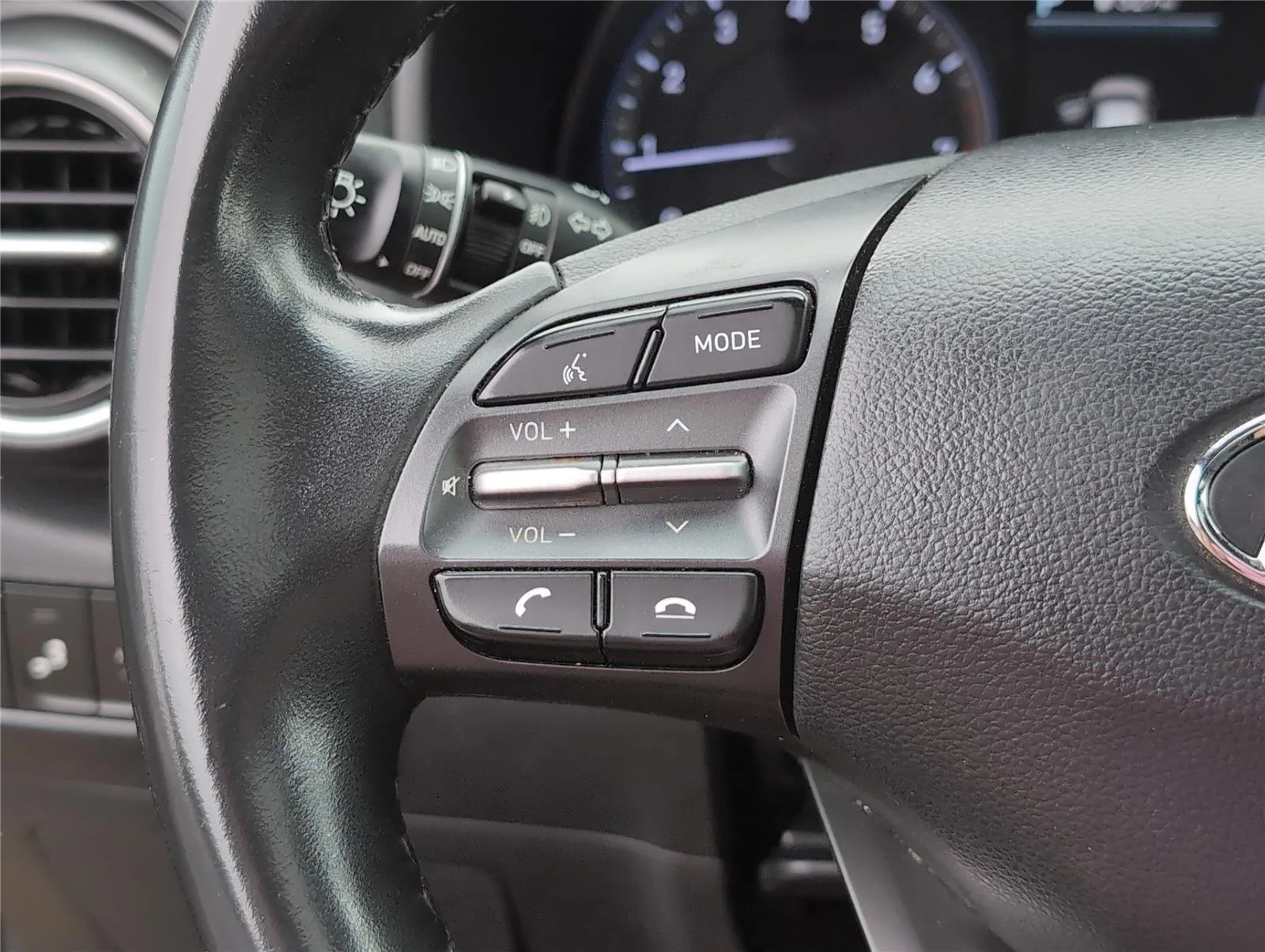 Used 2020 Thunder Gray Hyundai Ultimate image 28