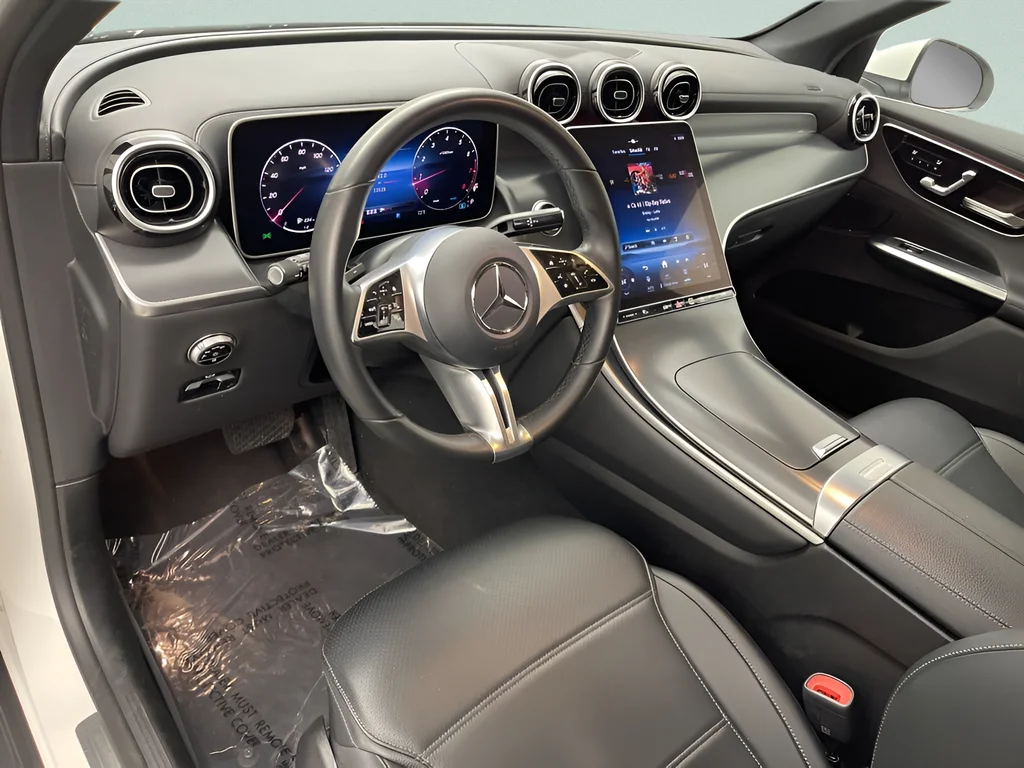 2024 Mercedes-Benz GLC GLC 300 - Photo 18