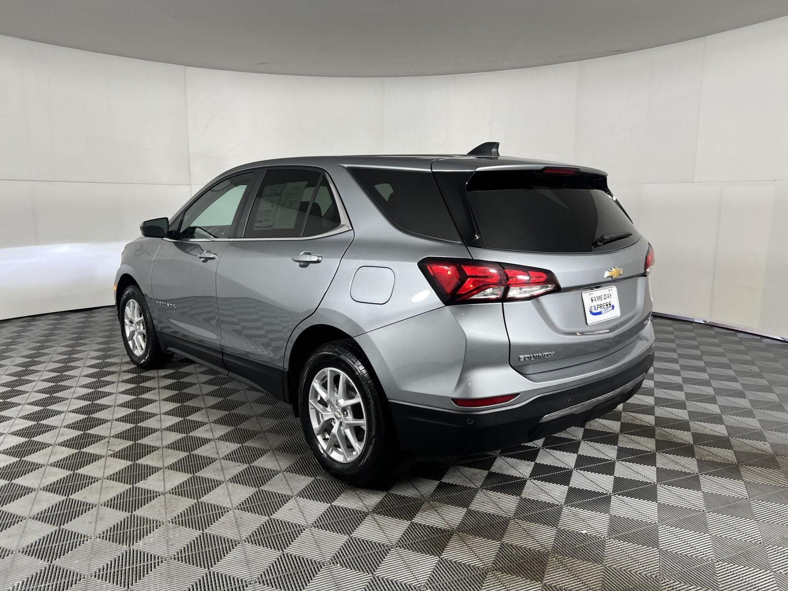 3GNAXUEG9RS110183