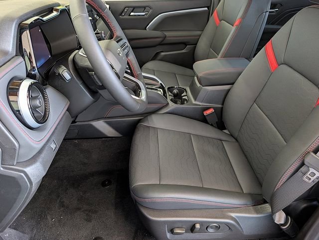 2026 Chevrolet Colorado Z71 - Photo 17