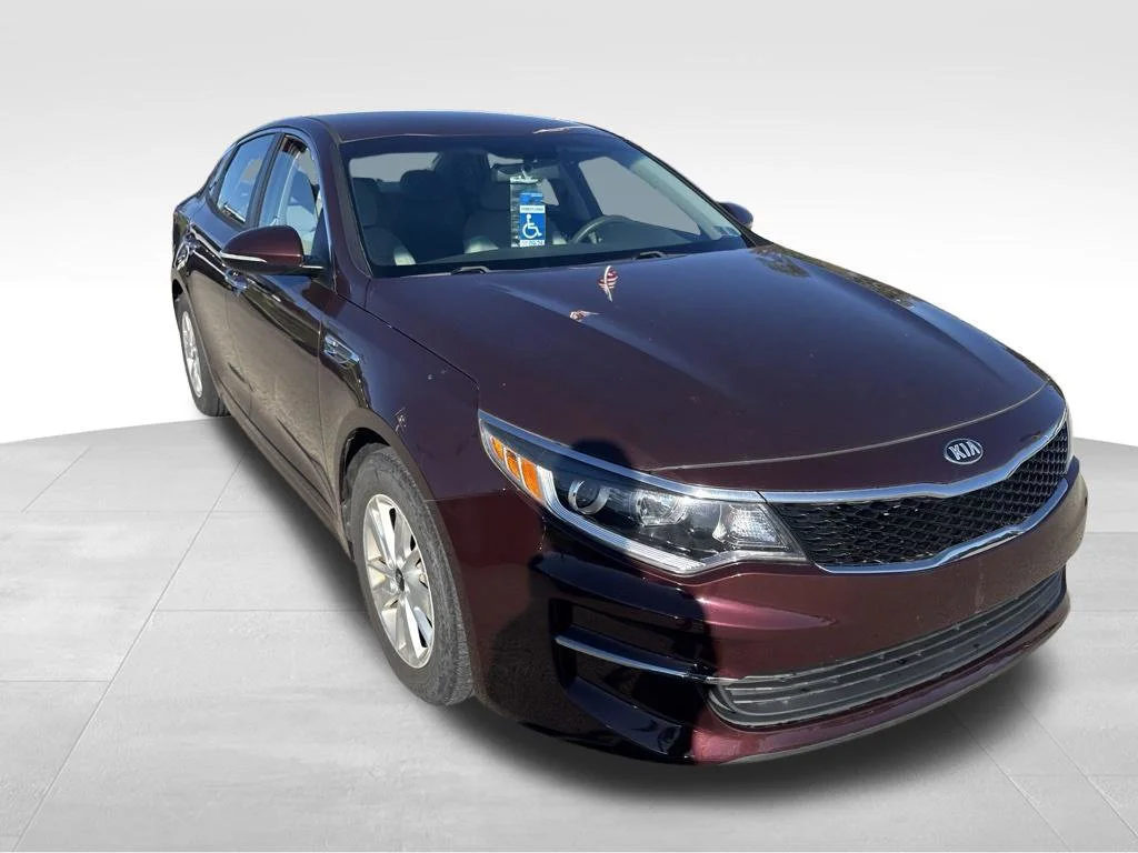 Used 2017 Purple Kia LX image 9