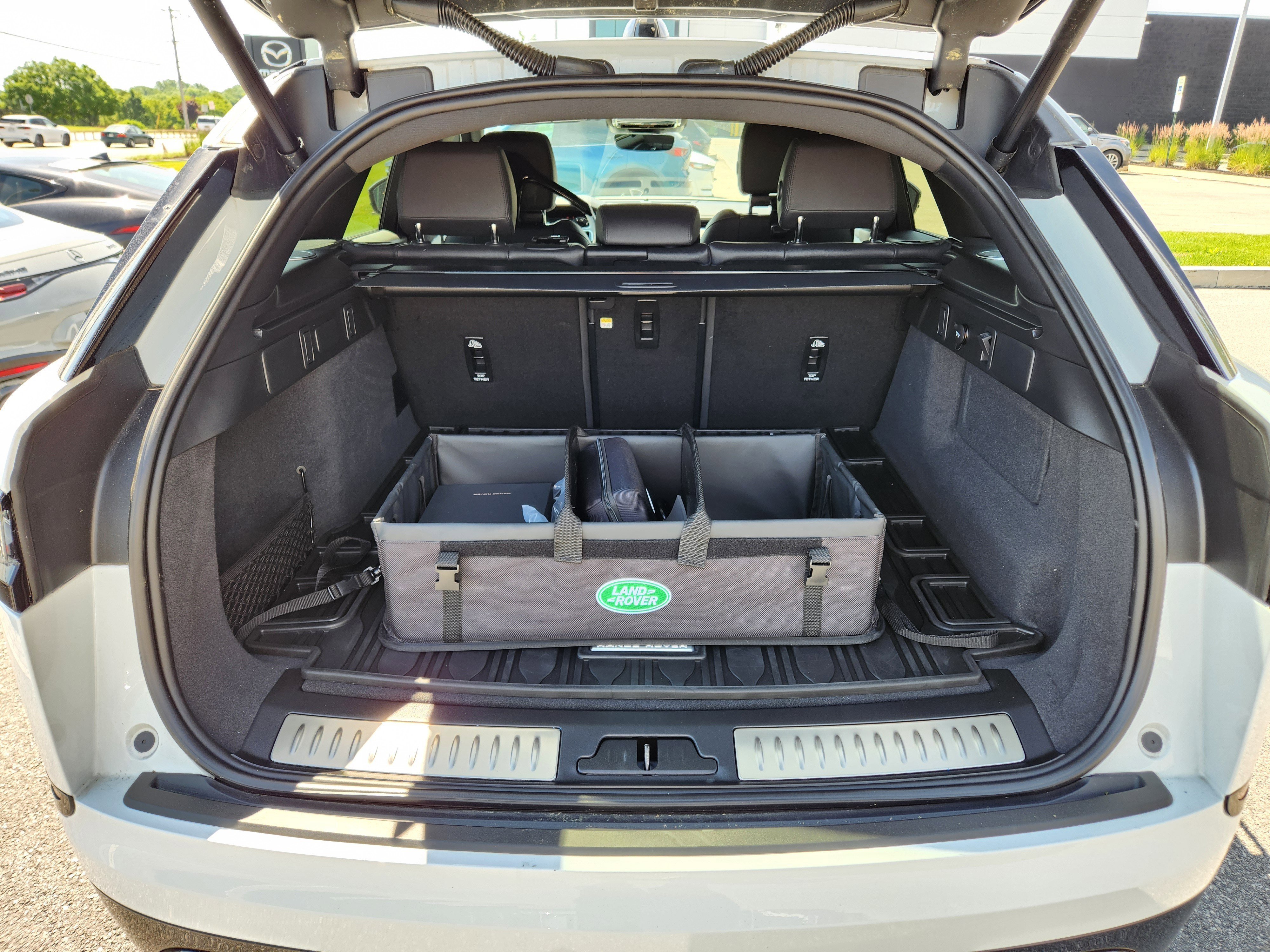 Certified Used 2026 Fuji White Land Rover Dynamic SE image 8