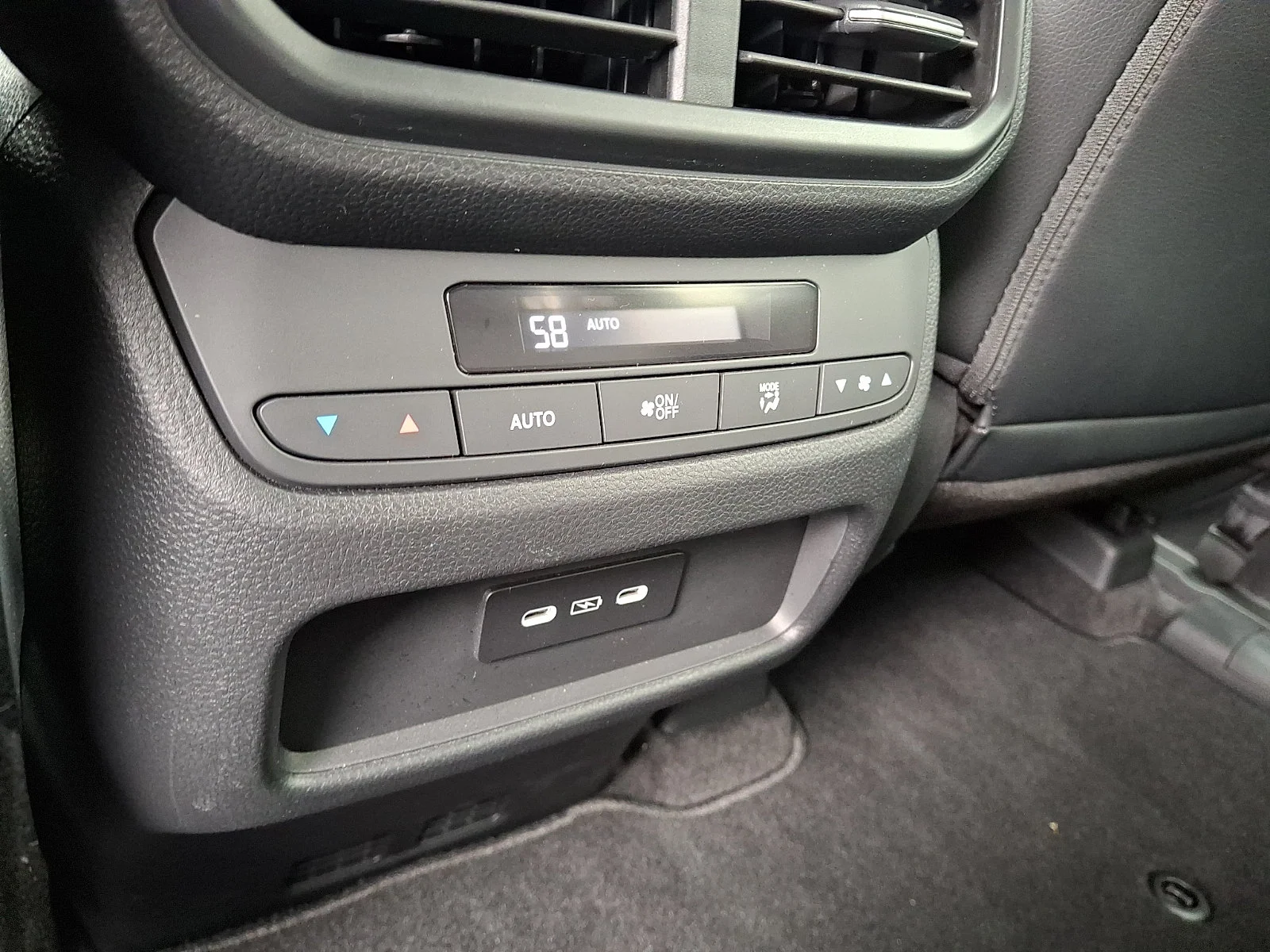 2024 Honda Pilot EX-L - Photo 10