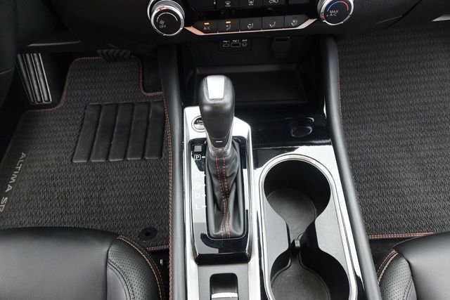 Used 2025 Pearl White Tricoat Nissan 2.5 SR image 7