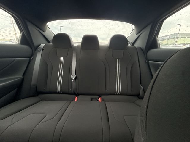 Used 2025 Blue Hyundai SEL Sport image 21