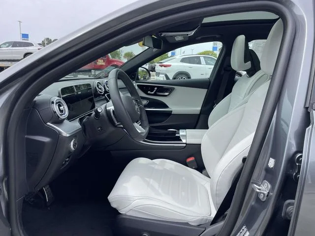 Used 2025  Mercedes-Benz C 300 image 14