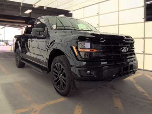 Certified Used 2025 Antimatter Blue Metallic Ford XLT image 4