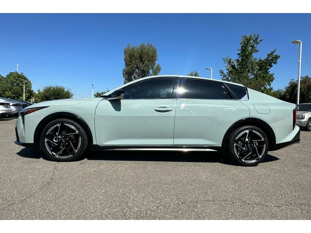 Used 2025 Morning Haze Kia GT-Line image 2