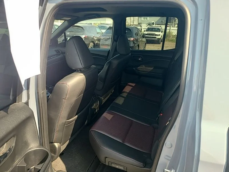 Used 2023  Honda Black Edition image 13