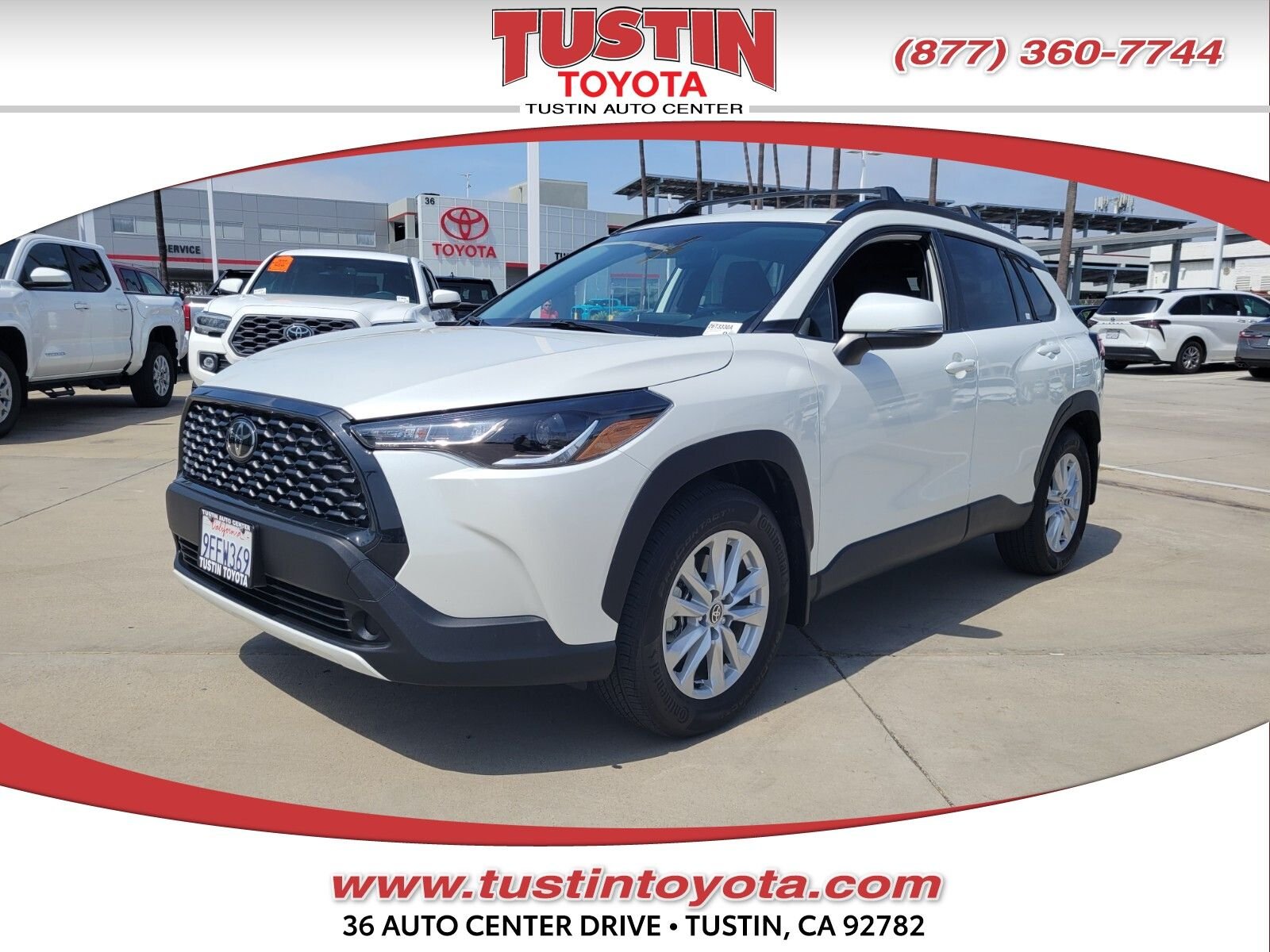 2023 Toyota Corolla Cross LE AWD's photo