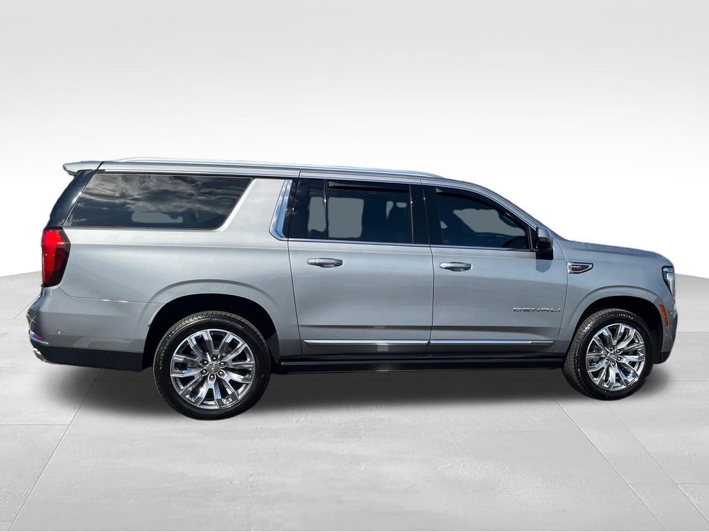 Used 2025 Silver GMC Denali image 6