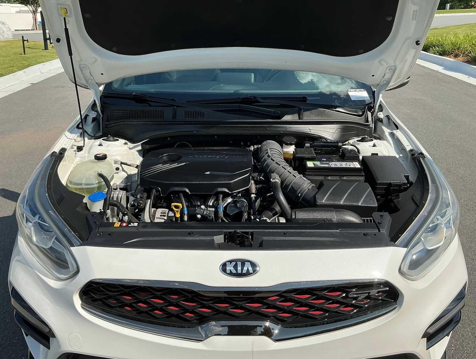 Used 2020 Snow White Pearl KIA GT image 30