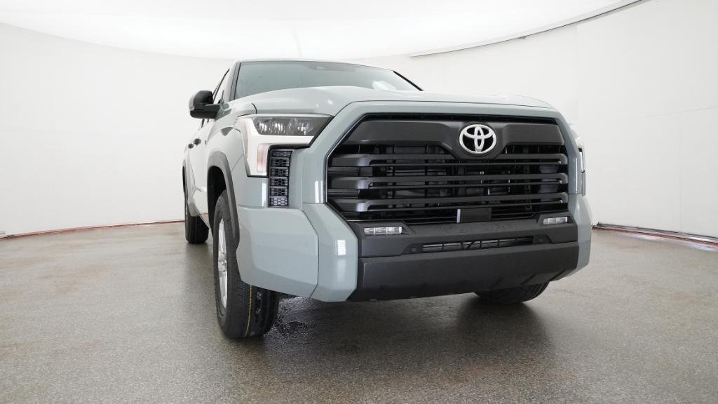New 2026 Lunar Rock Toyota SR5 image 9