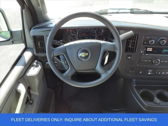 2025 Chevrolet Express Cargo Work Van - Photo 9