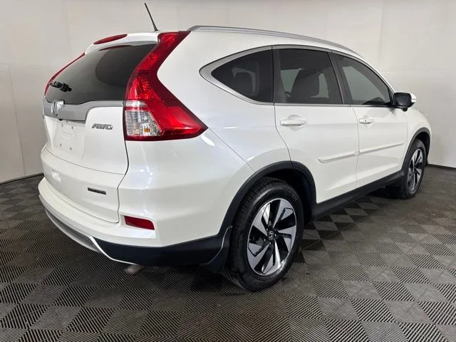 Used 2016 White Honda Touring image 3