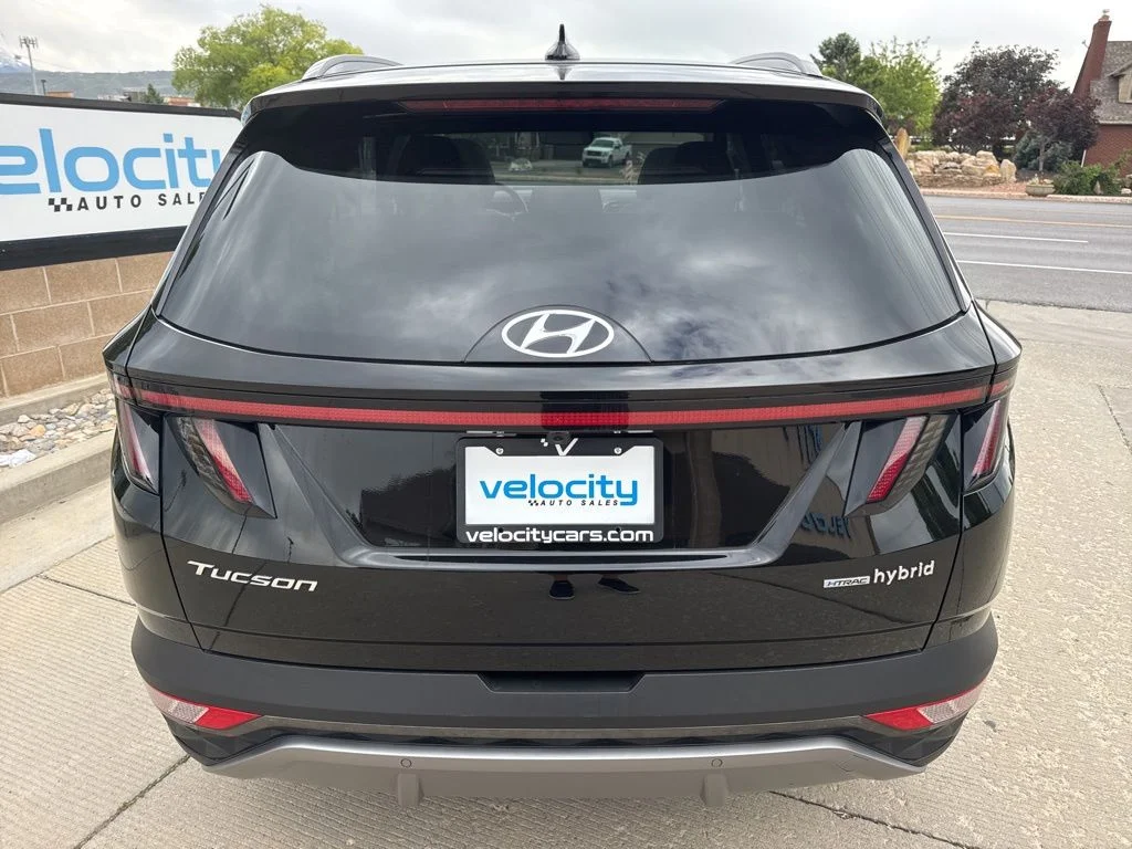 Used 2023 Black Hyundai Limited image 6