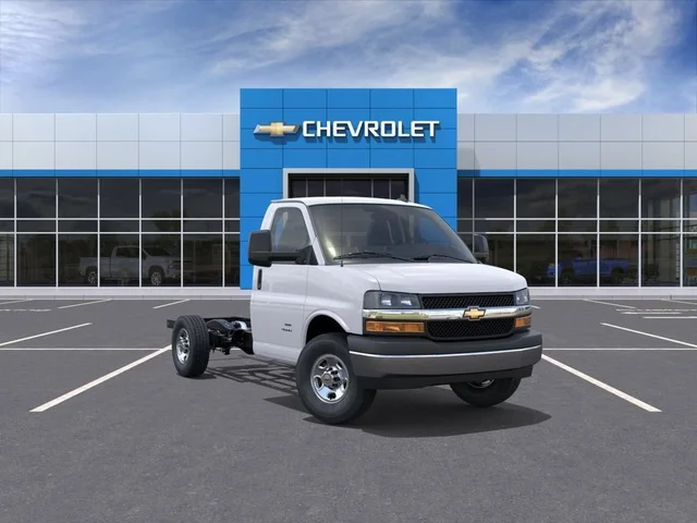 New 2026 Chevrolet Express Cutaway 3500 1WT