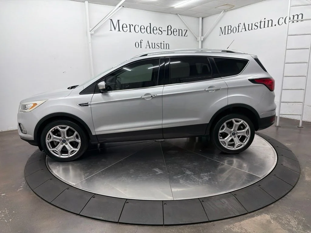 Used 2019 Silver Ford Titanium image 4