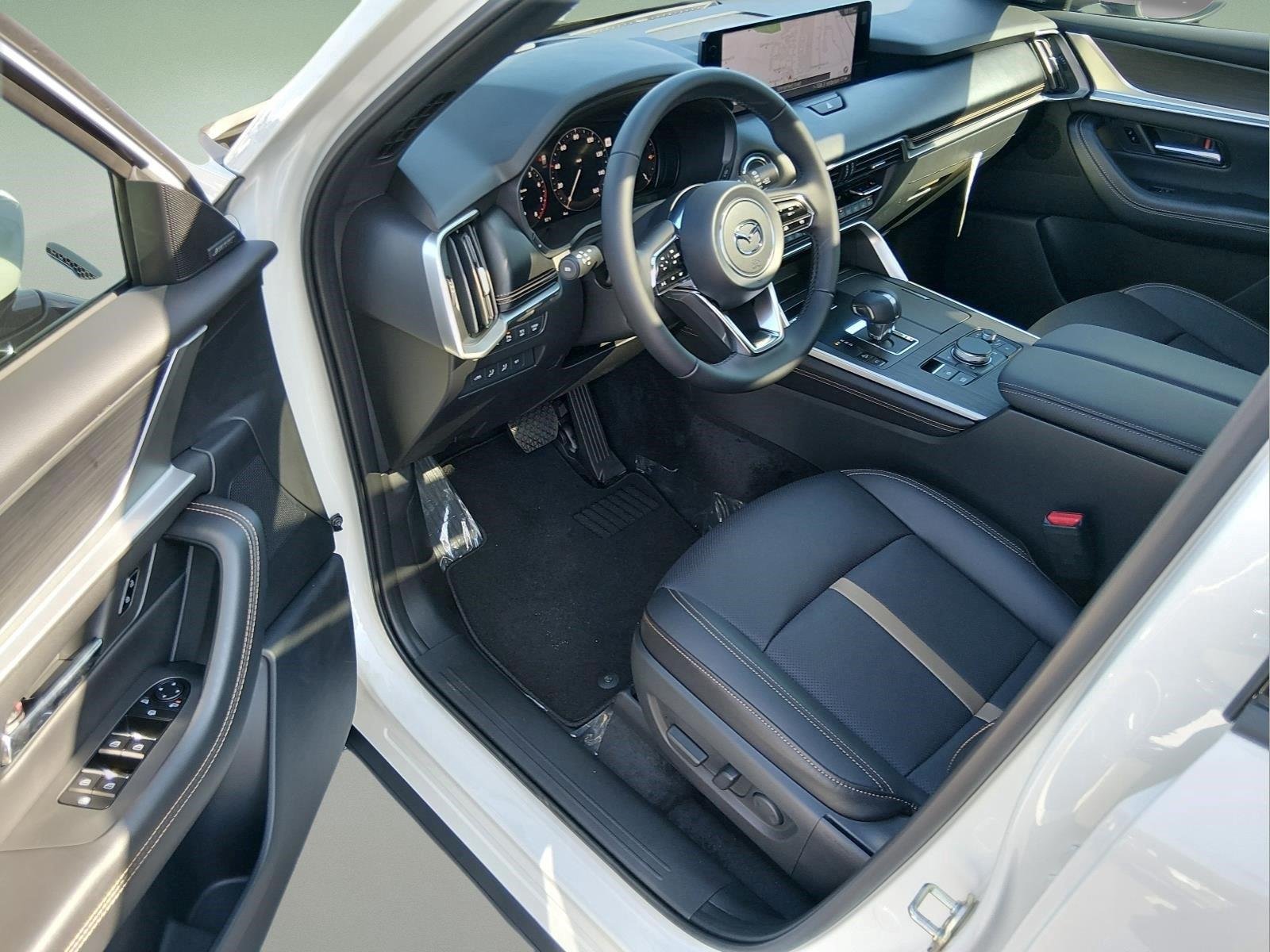New 2026 Rhodium White Premium Mazda 3.3 Turbo S Premium Plus AWD image 15
