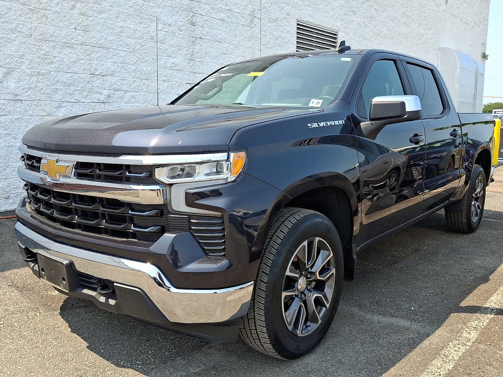 Used 2022 DARK ASH METALLIC Chevrolet LT image 3