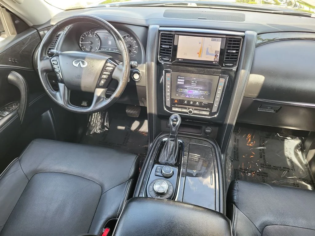 Used 2021 Black INFINITI LUXE image 16