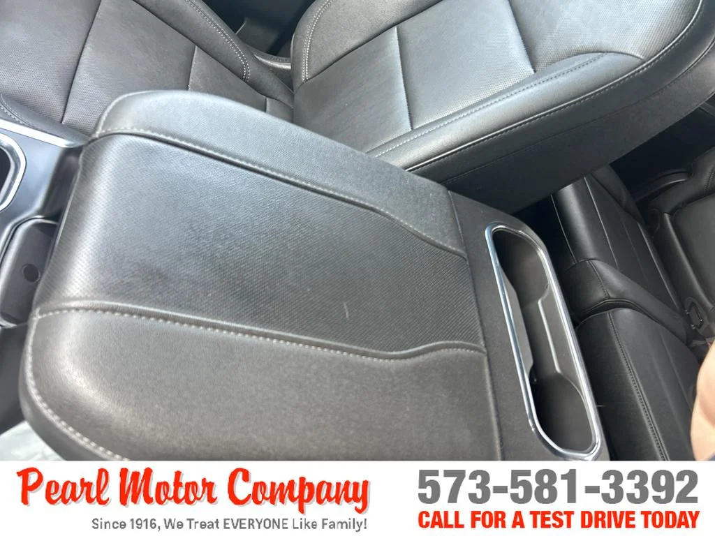 Certified Used 2023 Titanium Rush Metallic GMC SLT image 21