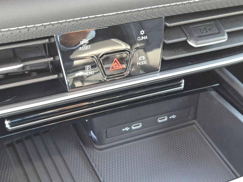 New 2026 Avocado Green Pearl Volkswagen 2.0T SE w/Technology image 7