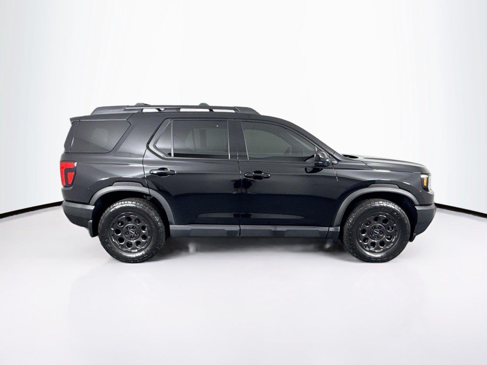 Used 2026 Crystal Black Pearl Honda TrailSport Elite Blackout image 11