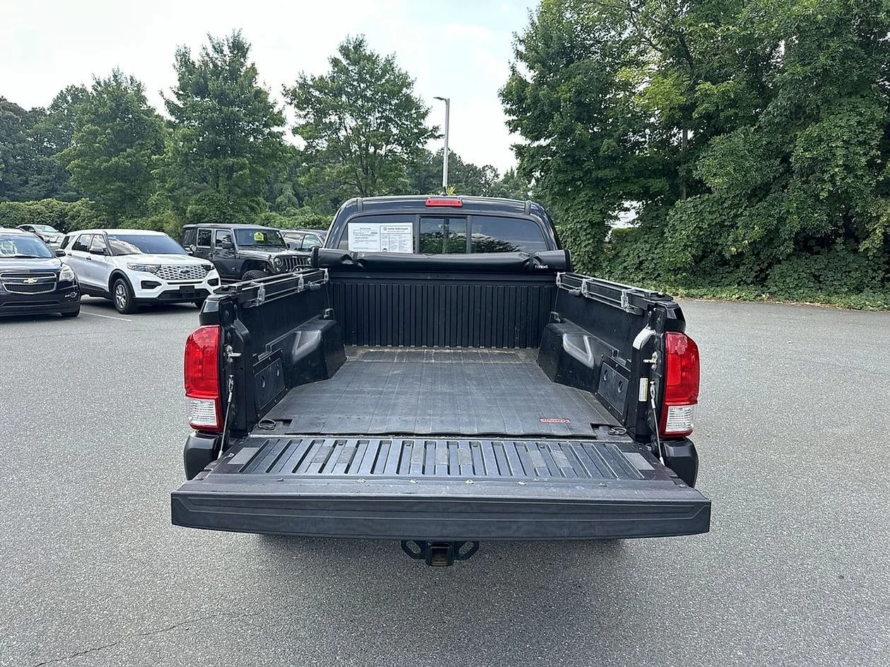 Used 2017 Black Toyota SR5 image 33