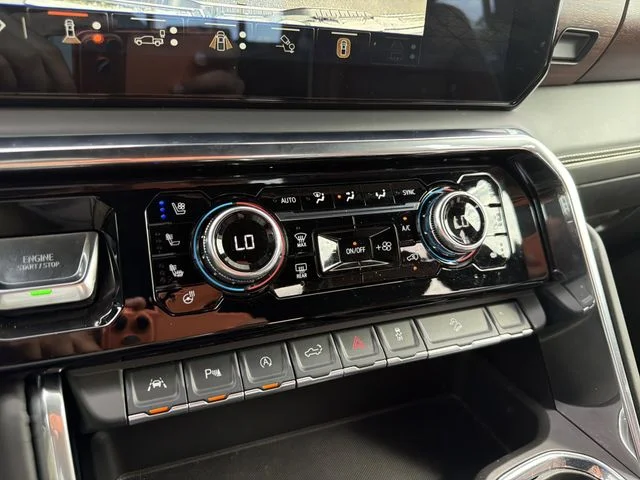 Used 2025 Gray GMC Denali Ultimate image 25