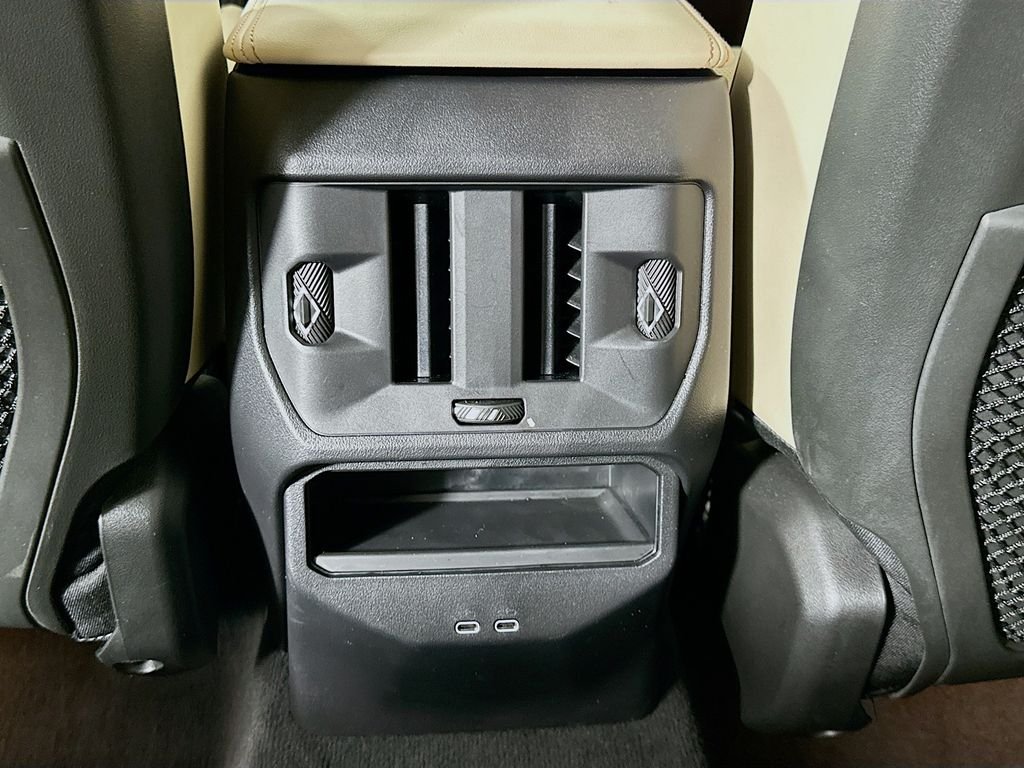 2026 BMW X3 30 - Photo 24