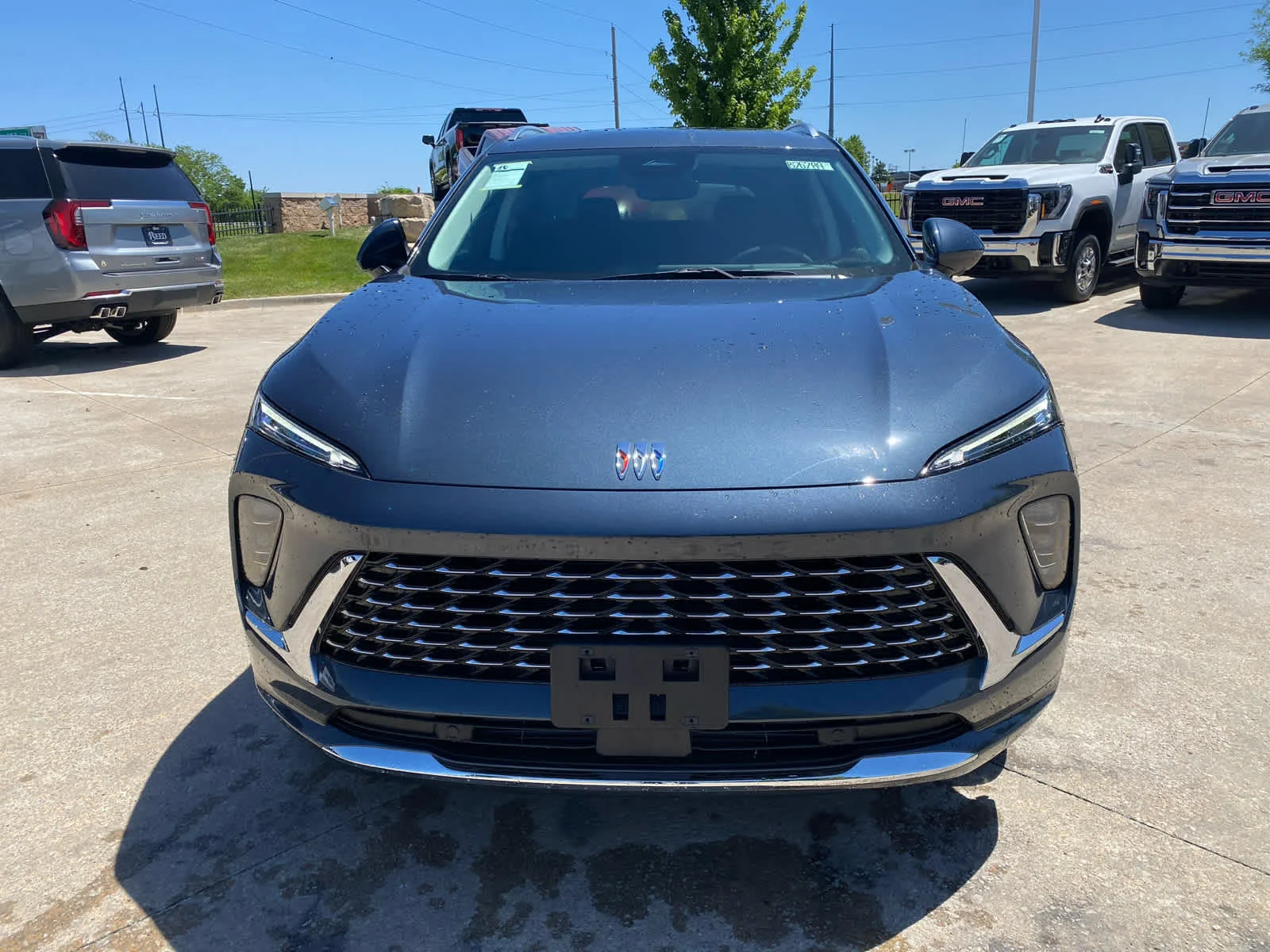 New 2026 Quartz Blue Metallic Buick Avenir image 2