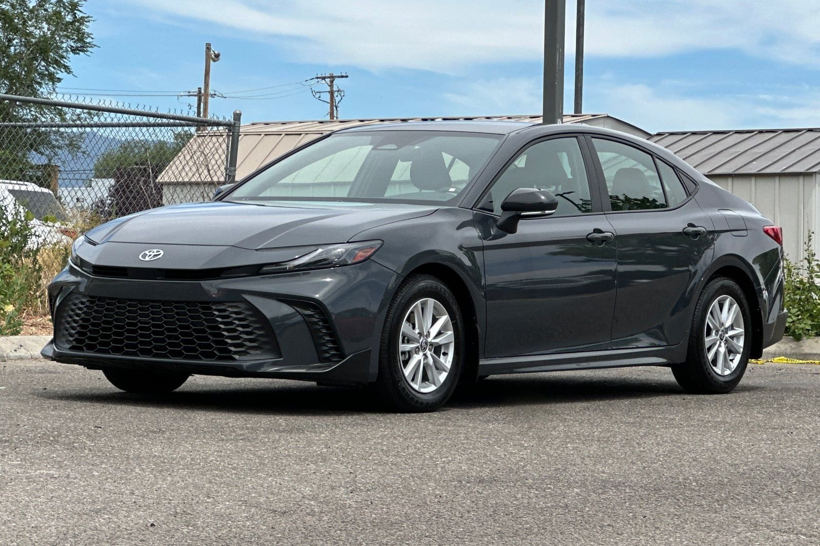 Used 2025  Toyota SE image 8