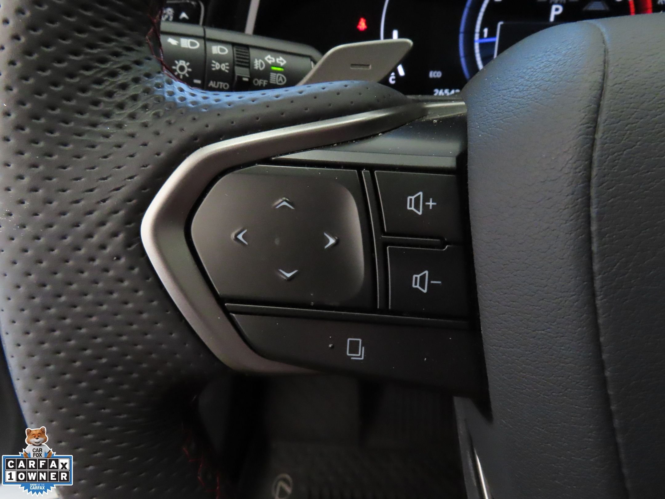 Used 2024 White Lexus 350 F SPORT Handling image 14