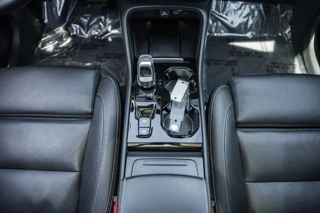 Certified Used 2025 Crystal White Volvo Plus image 29