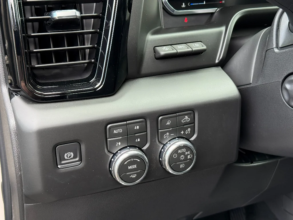 2026 GMC Sierra 1500 AT4X - Photo 21