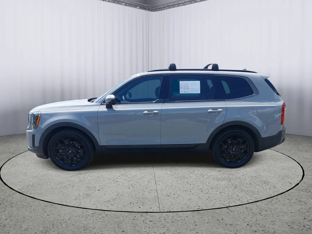 Used 2022 Gray Kia SX image 6