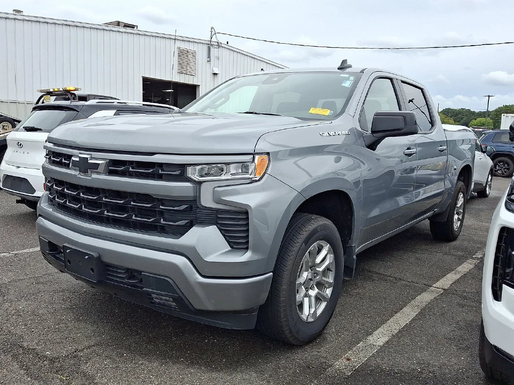 Used 2026 Sterling Gray Metallic Chevrolet RST image 4