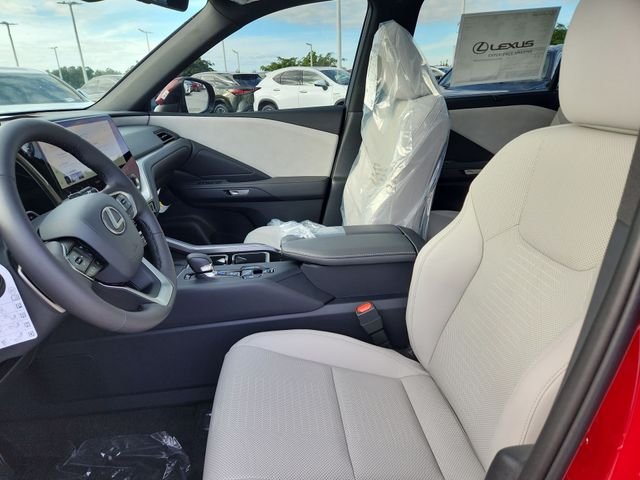 New 2026 Matador Red Mica Lexus PREMIUM image 11