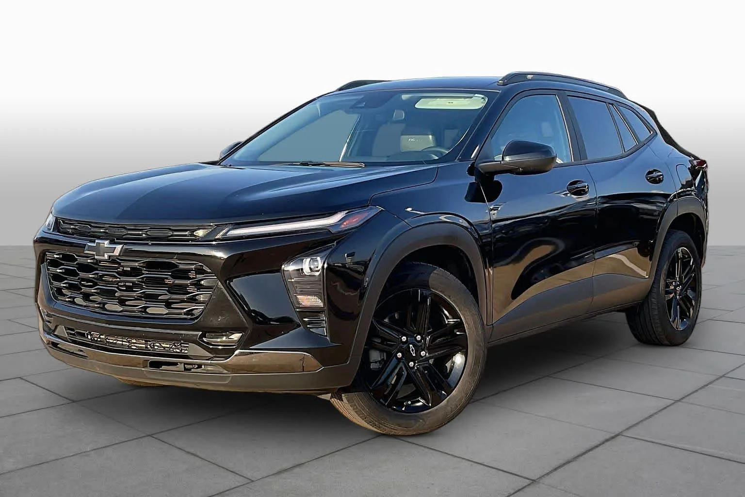 Used 2024 Mosaic Black Metallic Chevrolet ACTIV image 3