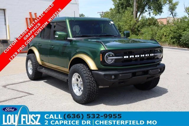 2025 Ford Bronco Outer Banks