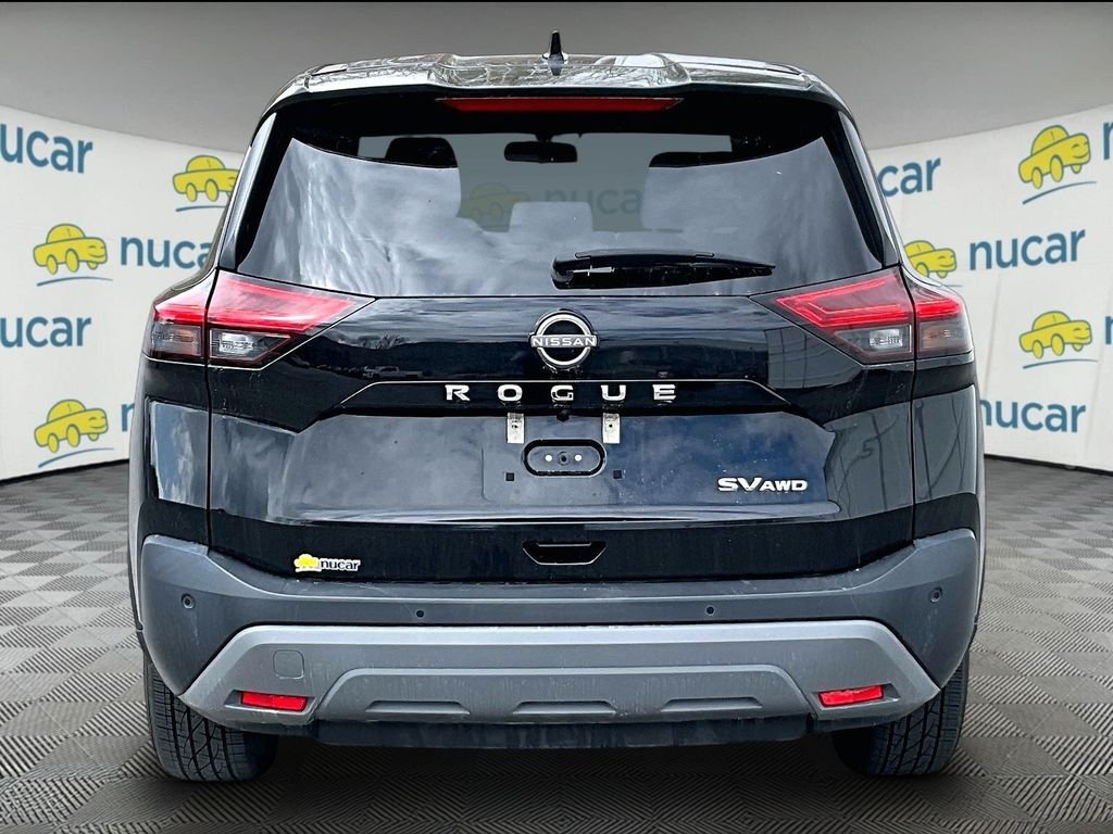 Used 2023 Super Black Nissan SV image 5