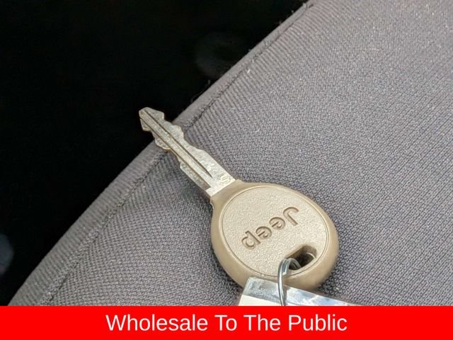 Used 2017 White Jeep Sport image 35