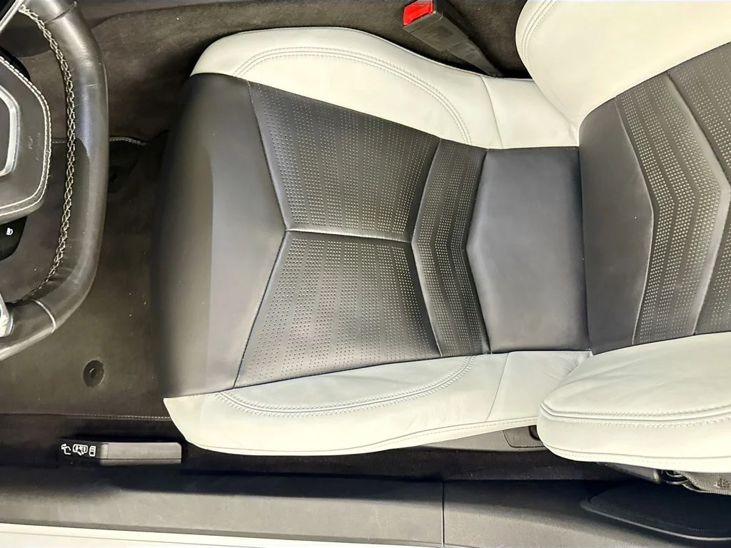 Used 2020 Silver Chevrolet Stingray image 19