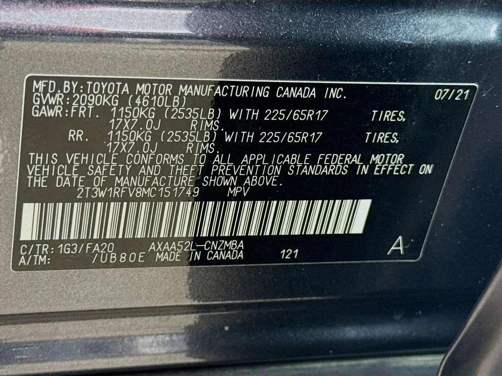 Used 2021 Magnetic Gray Metallic Toyota XLE image 32