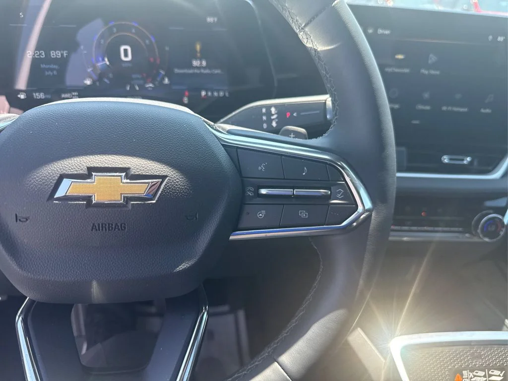 Used 2026 Summit White Chevrolet LT image 30