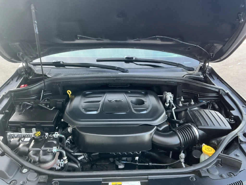 Used 2020 Gray Jeep Limited image 30