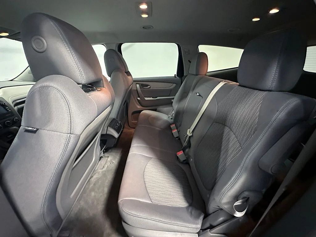 Used 2017 White Chevrolet LS image 17