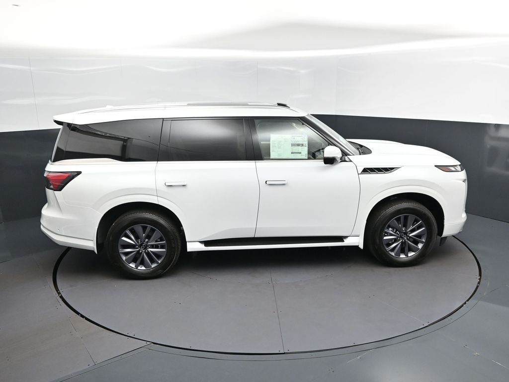 New 2026 RADIANT WHITE INFINITI Pure 2WD image 36